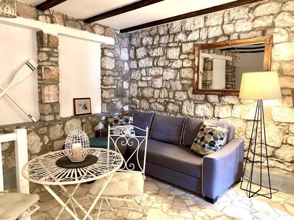 Steinhaus Mit Terrasse Leilighet Rovinj Eksteriør bilde