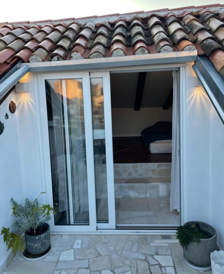 Steinhaus Mit Terrasse Leilighet Rovinj Eksteriør bilde