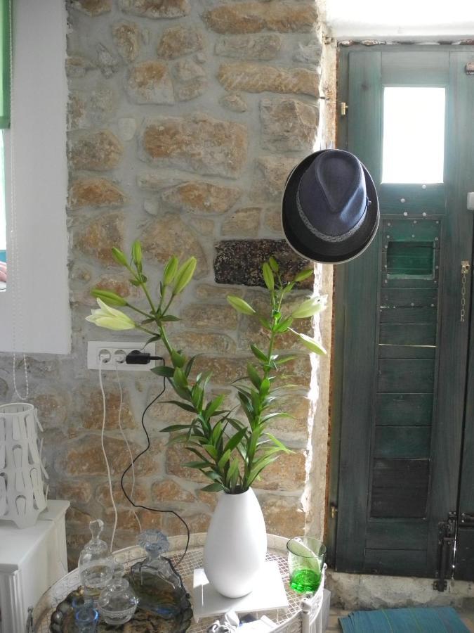 Steinhaus Mit Terrasse Leilighet Rovinj Eksteriør bilde